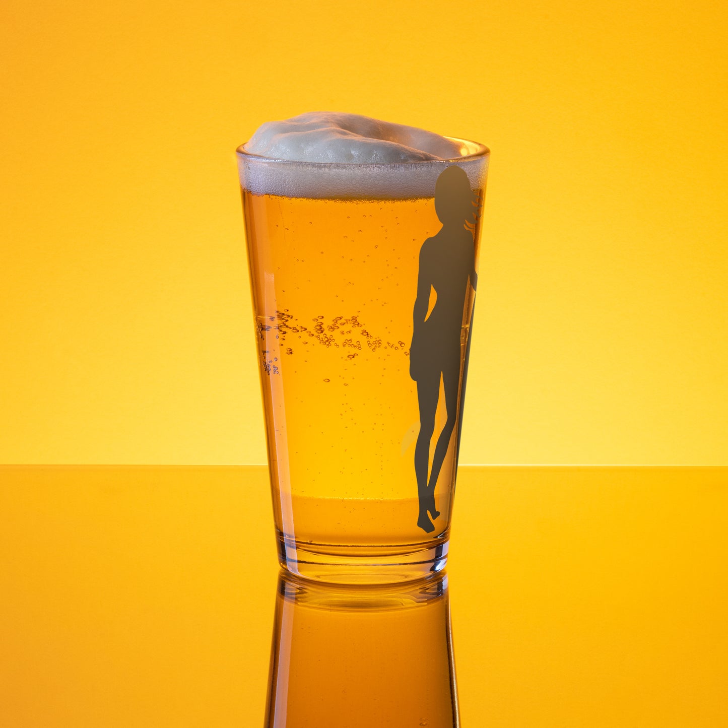 Shaker pint glass